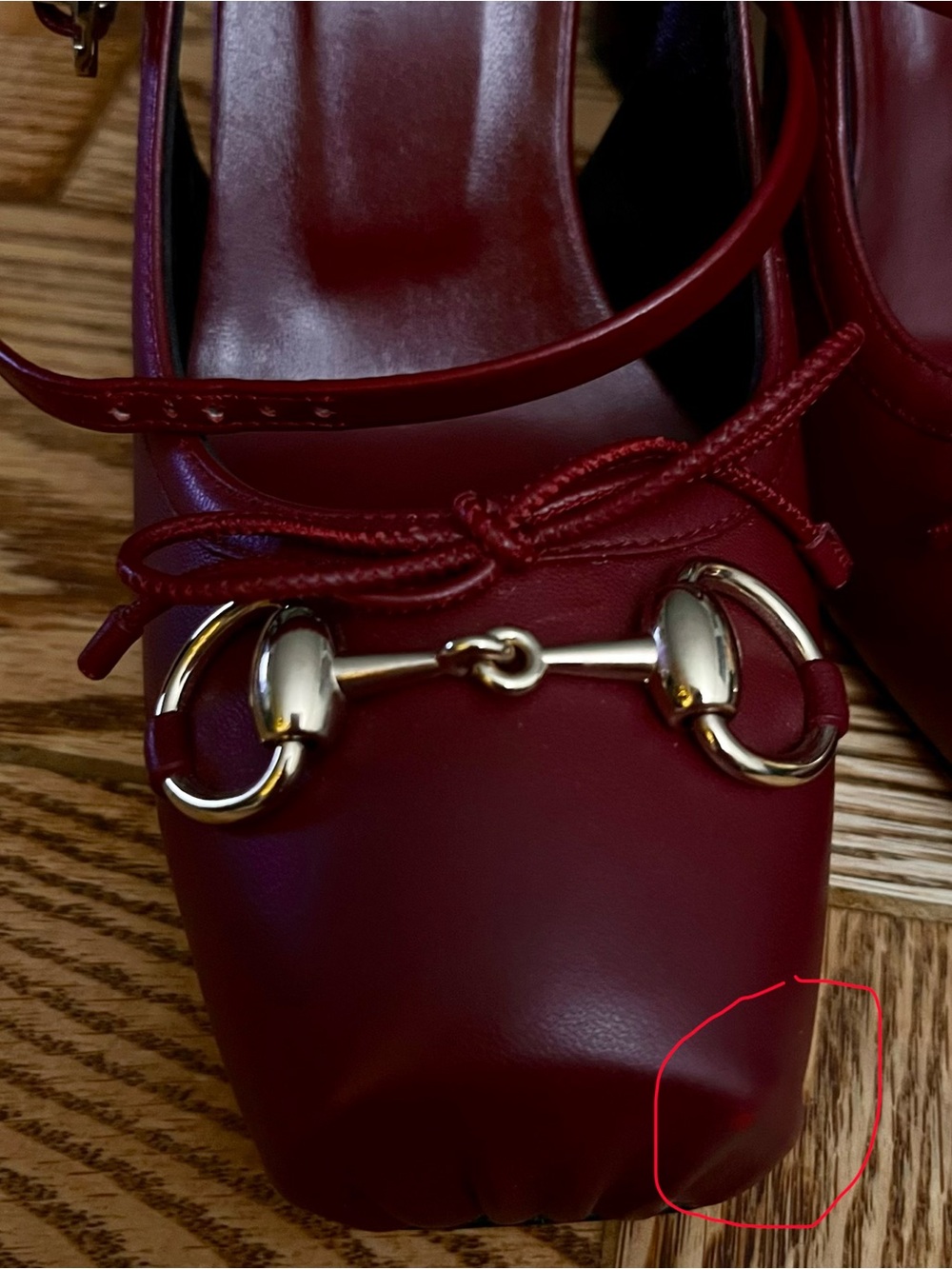 Gucci Burgundy Leather Slingback Pumps with Gold Horsebit - Picture 10 of 12